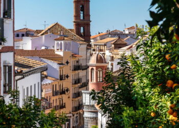 A cidade mais encantadora da Espanha tem praias e educação de ponta
