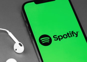 Spotify anuncia aumento de preços no Brasil frustrando usuários
