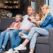 Conheça as melhores séries para assistir com sua família