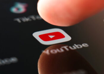 YouTube inova com atualização que vai exibir resumos gerados por IA