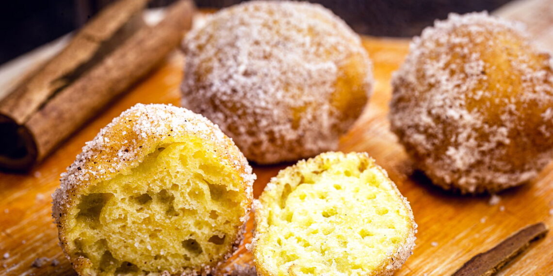 Receita saudável de bolinho de chuva sem fritura e sem açúcar para um lanche irresistível