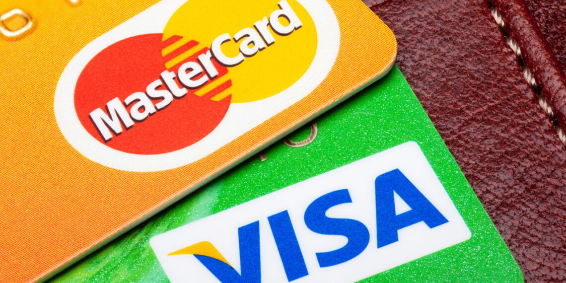 Como economizar nas compras de Páscoa com cartões de crédito