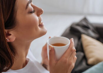 Chá anti-inflamatório rico em vitamina C ajuda a regular a glicose