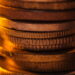 Onde colocar moedas para atrair riqueza segundo o Feng Shui