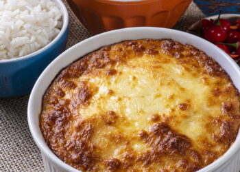 Quer comer bem sem culpa? Vem de escondidinho saudável