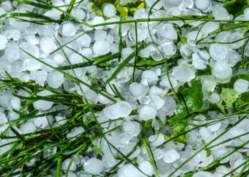 Granizo o fenômeno climático mais perigoso que você ja viu