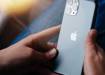 Confira 7 mudanças que devem revolucionar o iPhone em 2025 e o que já foi revelado!