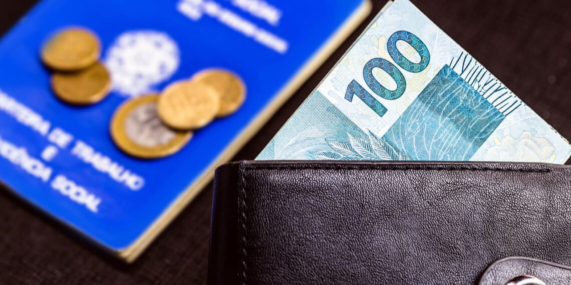 Confira qual é o novo valor do salário mínimo em 2025 e quanto está sendo pago este ano!