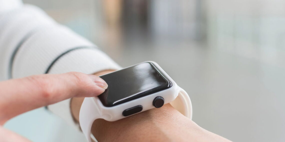 Amazfit apresenta o T-Rex 3, smartwatch com IA e bateria de longa duração