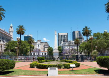 Cidade combina charme europeu com a energia latino-americana atraindo diversos visitantes