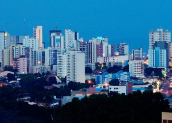 Essas regiões foram surpreendidas com fortes chuvas e frio intenso