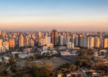 Cidade brasileira é visitada por mais de 1 milhão de turistas internacionais só em 2024