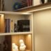 A melhor forma de usar luz para ampliar ambientes reduzidos