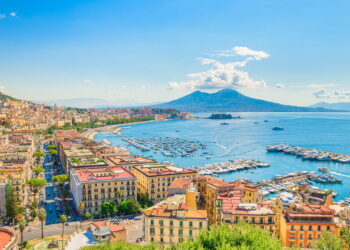 Cidade se torna polo econômico de destaque atraindo visitantes e investidores do mundo inteiro