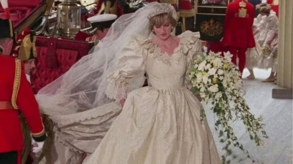 Vestido da princesa Diana escondeu um segredo valioso