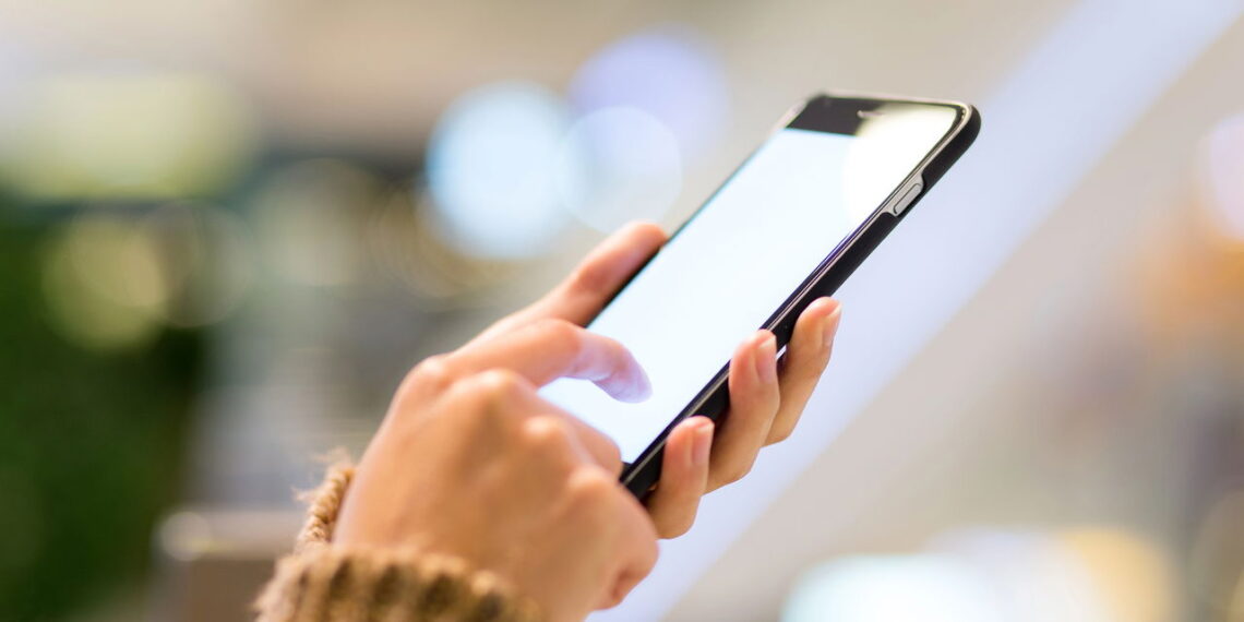 Por que alguns SMS de verificação demoram tanto para chegar?