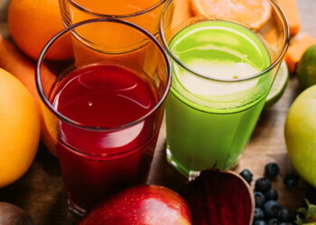 Sucos detox mais poderosos para emagrecer e desintoxicar rápido