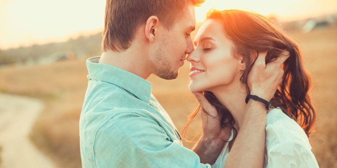 Um beijo por dia pode ser o segredo do seu bem-estar