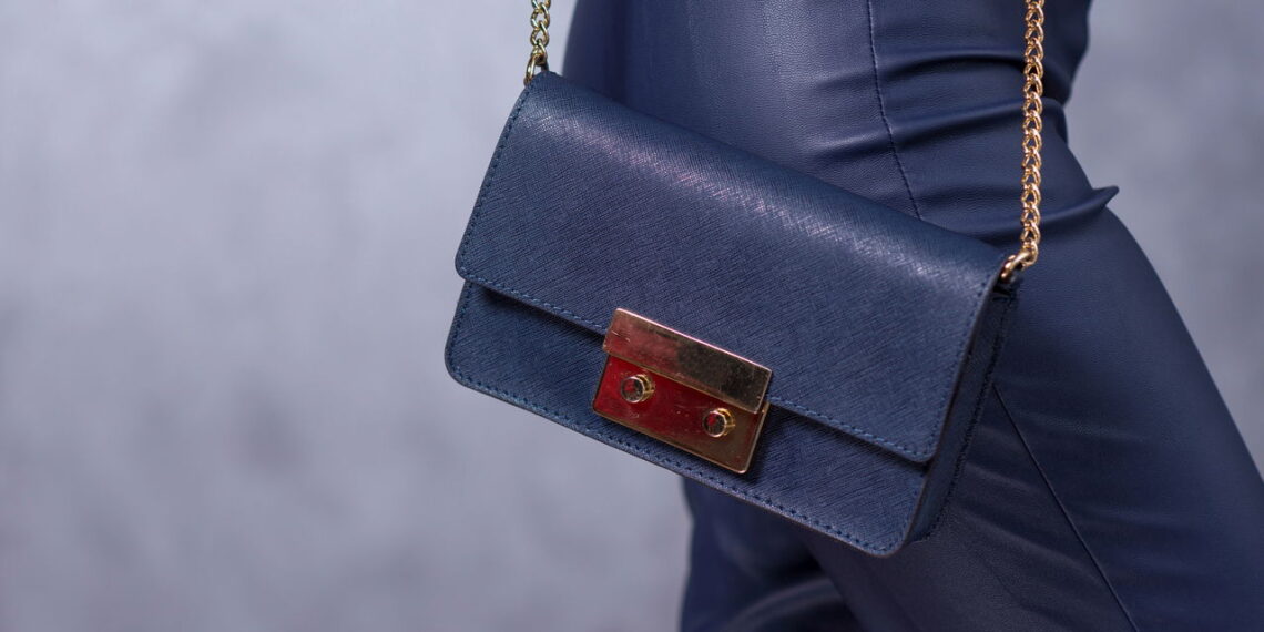 Bolsas esquecidas podem virar tendência com essa dica