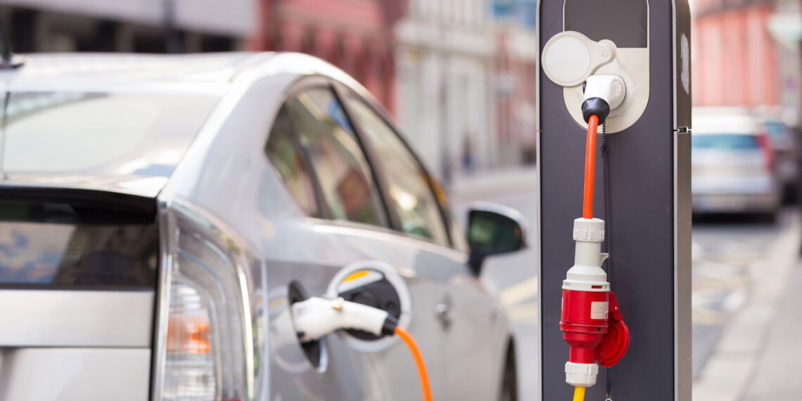 Fabricante chinesa desembarca no Brasil com carro elétrico acessível custando menos de R$ 100 mil
