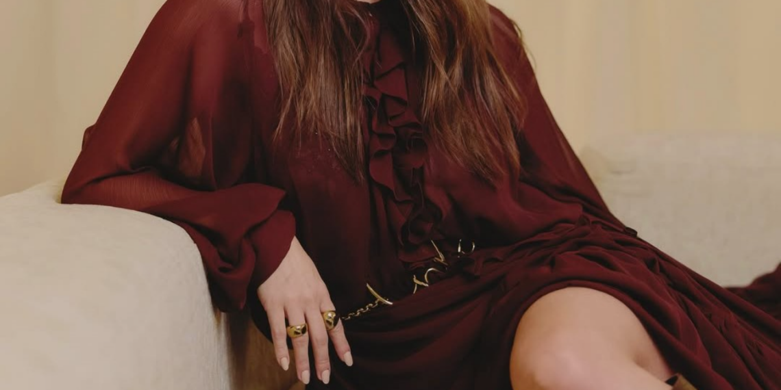Looks com burgundy que gritam elegância sem esforço nenhum