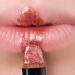 Quer lábios brilhantes? Vem aprender o truque dos diamond lips!