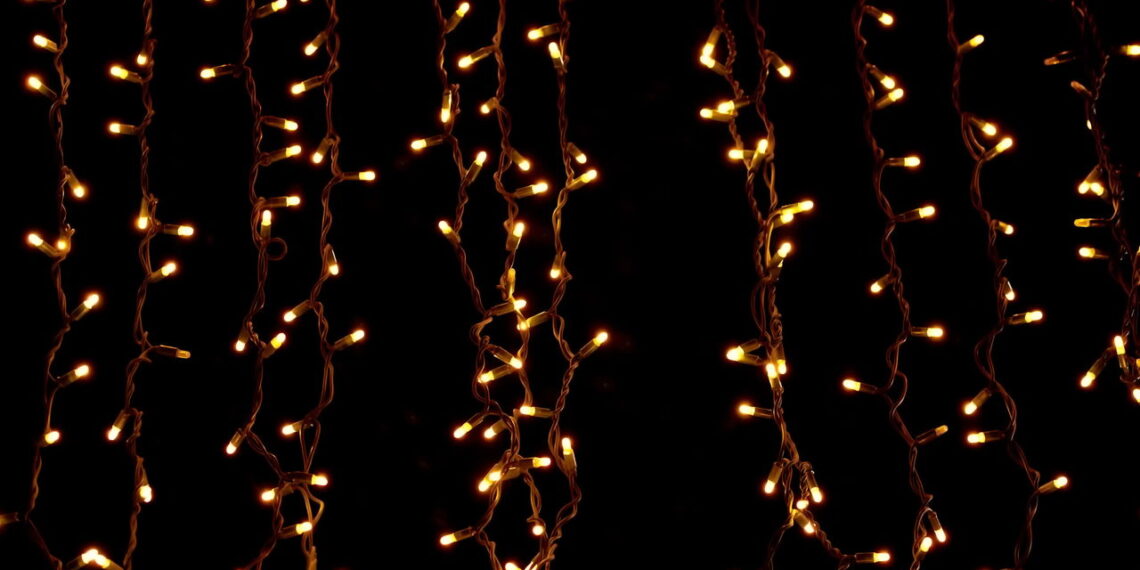 As melhores luzes decorativas para transformar sua festa