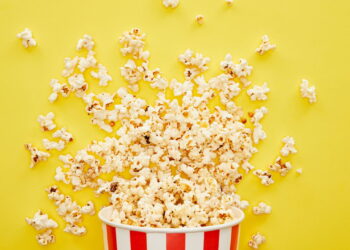 Como a pipoca conquistou os cinemas e virou o lanche imperdível