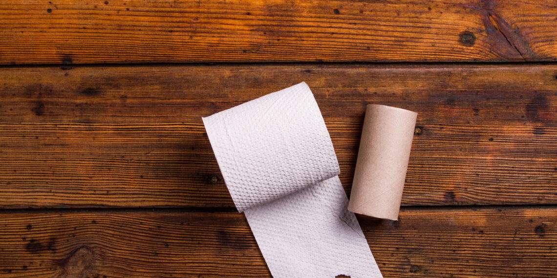 Como um rolo de papel virou o item mais útil da sua mesa
