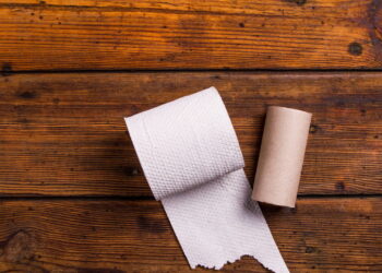Como um rolo de papel virou o item mais útil da sua mesa