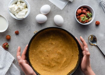 4 formas de fazer cheesecake em casa com muito sabor e zero complicação