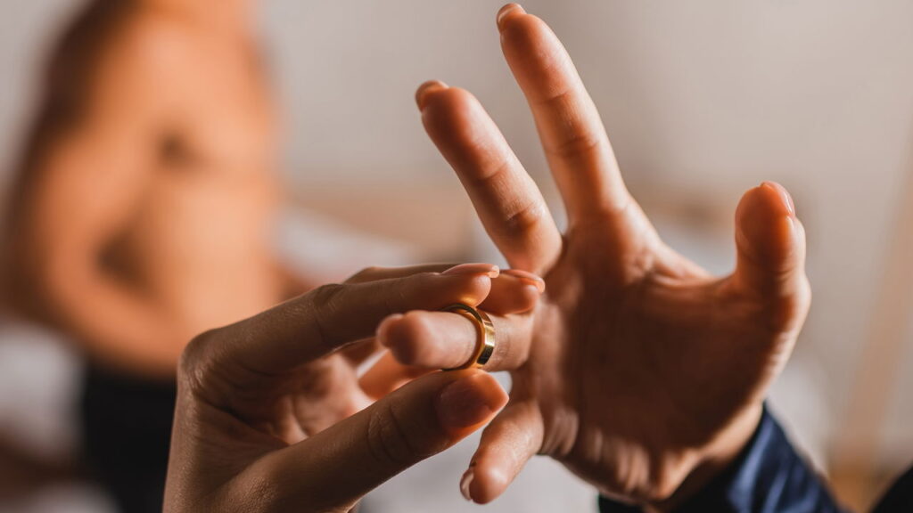 Sonhar com traição tem um significado que poucos imaginam