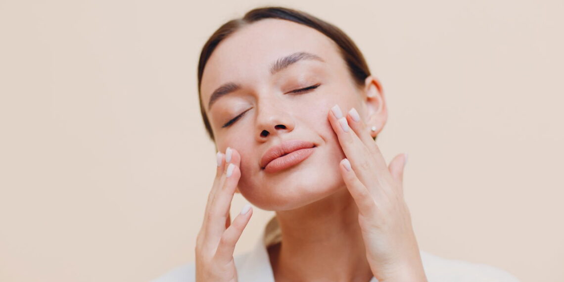 Exercícios faciais que potencializam o skincare como nenhum outro