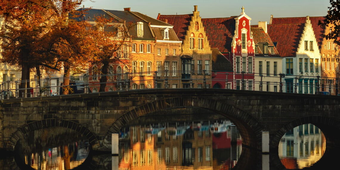 A cidade belga onde cada esquina parece uma pintura medieval