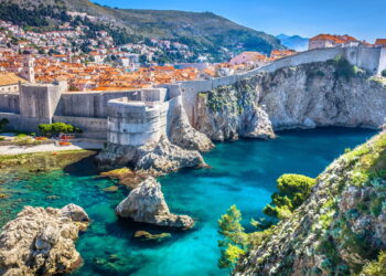 Cidade encanta diversos turistas por sua atmosfera calma e beleza natural