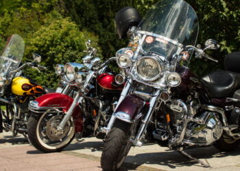 Conheça quais são as motos mais econômicas e com maior sustentabilidade de 2025