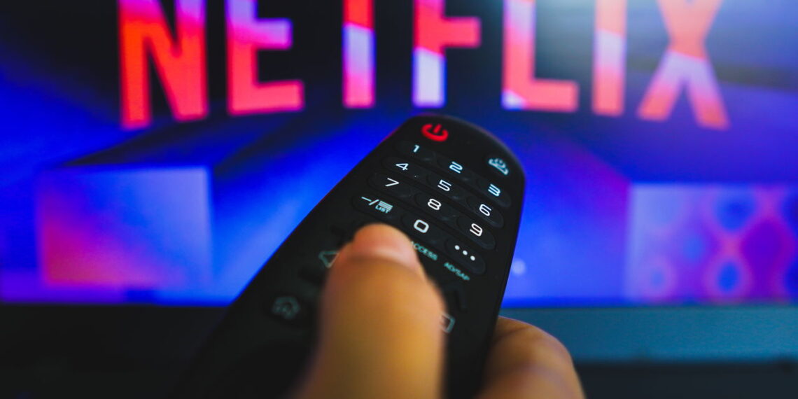 Série da Netflix baseada em fatos reais conquistou os assinantes em 2025
