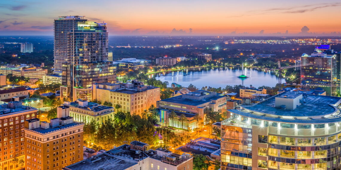 Cidade é uma das mais famosas do mundo recebendo mais de 70 milhões de turistas por ano