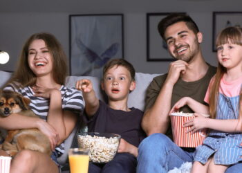 Os melhores desenhos para assistir no inverno com a família reunida