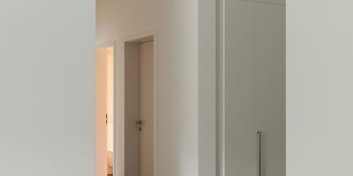 Você vai se surpreender com o efeito da luz certa no corredor