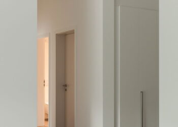 Você vai se surpreender com o efeito da luz certa no corredor