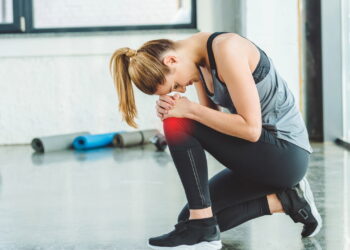 Os 5 melhores exercícios para aliviar dor no joelho em casa