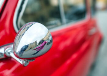 O carro com motor 1.0 que surpreende no consumo e no preço