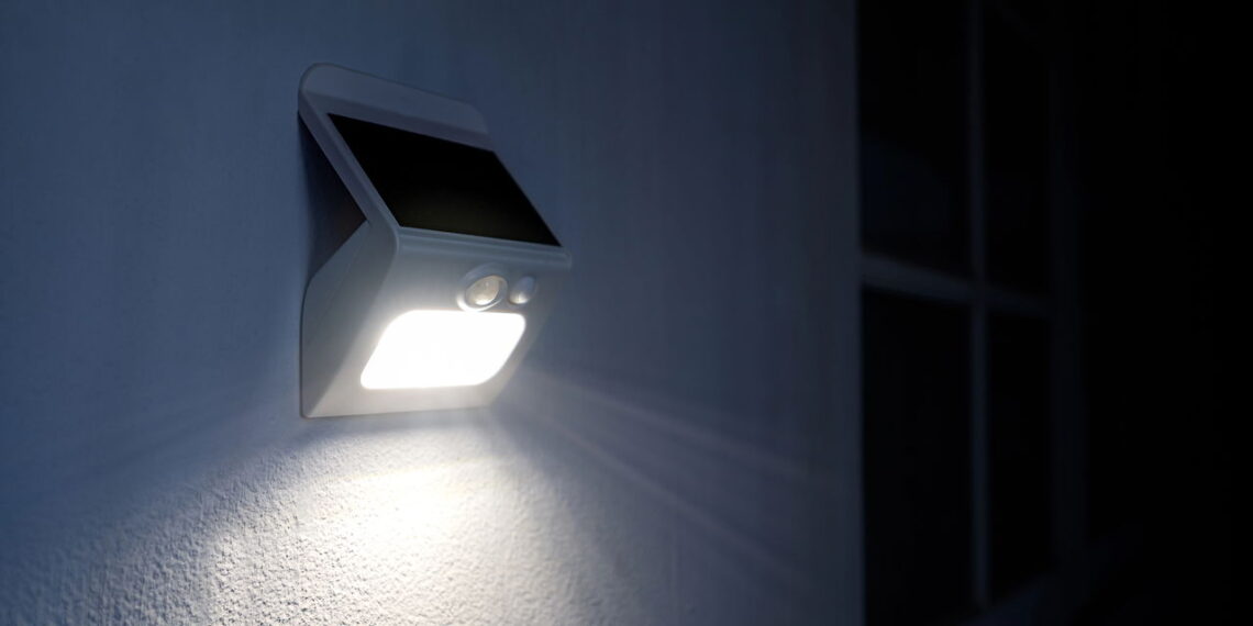 A iluminação externa mais econômica e sustentável de 2025
