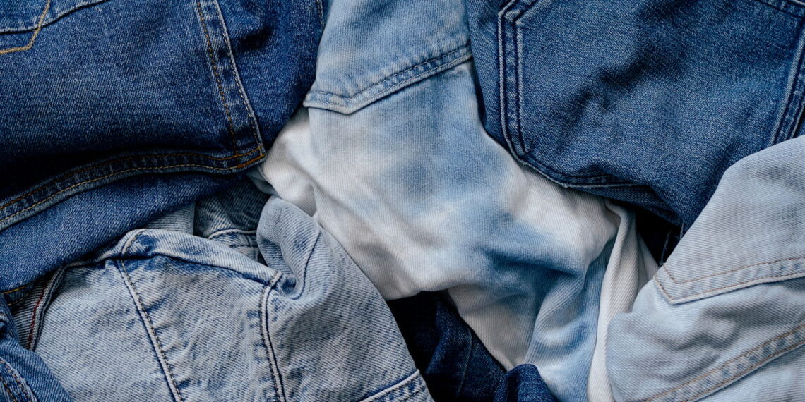 Transforme sua calça jeans no modelo mais estiloso do momento