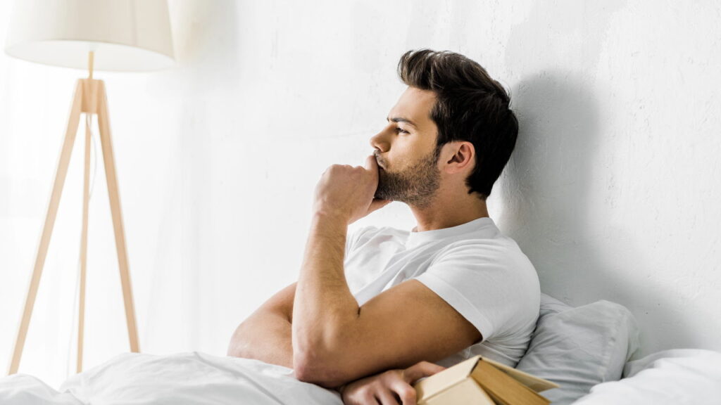 Se você faz isso antes de dormir talvez seu cérebro esteja pedindo atenção