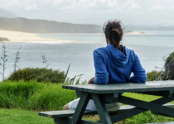 O que significa quando uma pessoa sempre fica quieta para evitar conflitos de acordo com a psicologia?