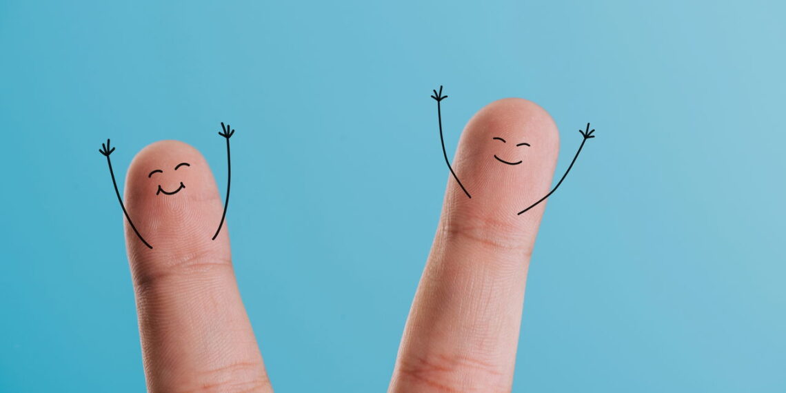 Por trás do sorriso nas redes pode estar algo bem mais pesado