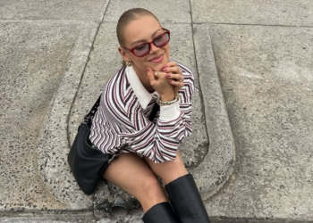 Como transformar a camisa polo em peça-chave de looks sofisticados
