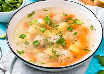 Essa sopa simples pode transformar sua alimentação de forma leve
